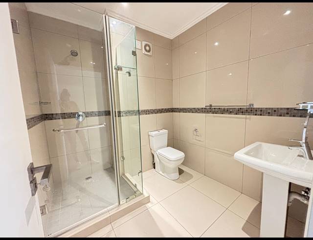 2 BEDROOM APARTMENT FOR SALE IN UMHLANGA RIDGE